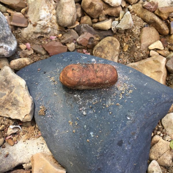 A pigment rock